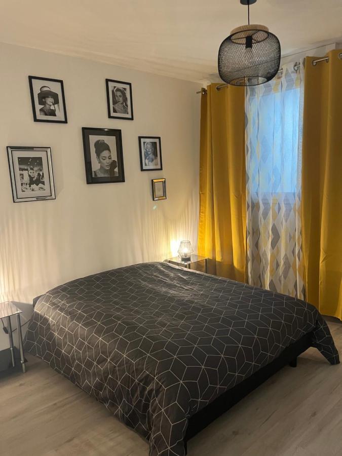 Apartament Le Mendes Évron Zewnętrze zdjęcie